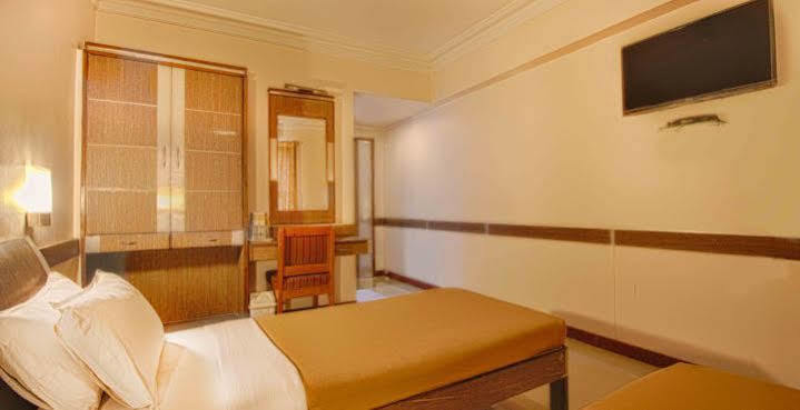 Parth Residency Hotel Ahmedabad Ngoại thất bức ảnh