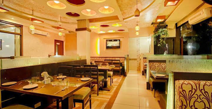 Parth Residency Hotel Ahmedabad Ngoại thất bức ảnh