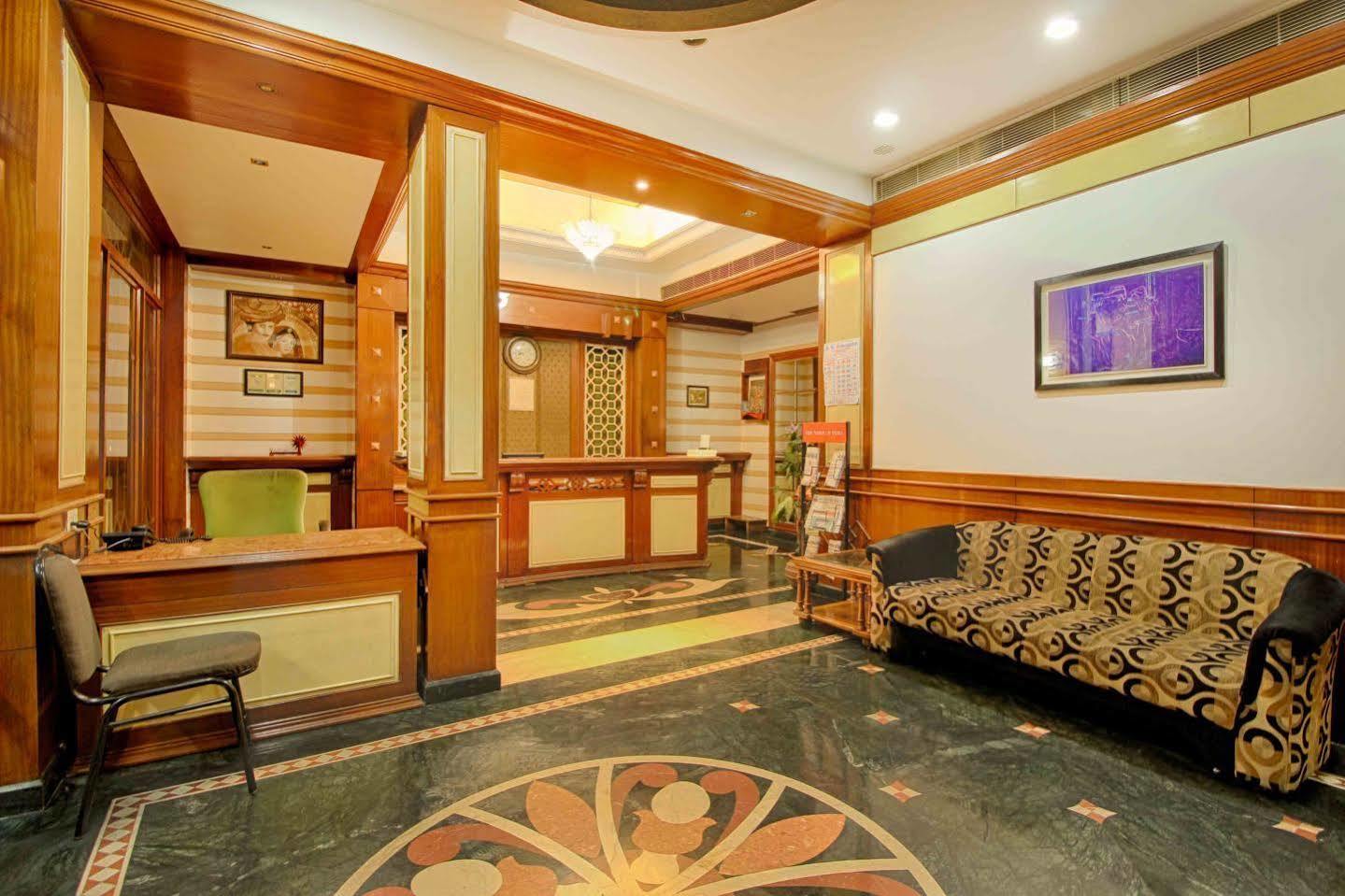 Parth Residency Hotel Ahmedabad Ngoại thất bức ảnh